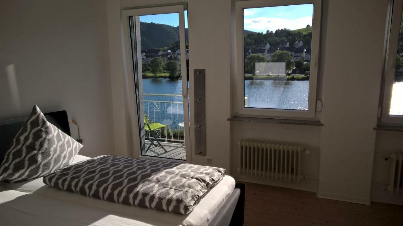 Mosel Ausblick Apartment Zell an der Mosel Exterior foto