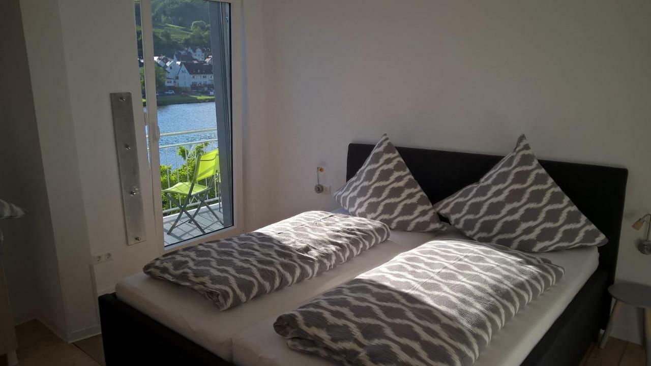 Mosel Ausblick Apartment Zell an der Mosel Exterior foto