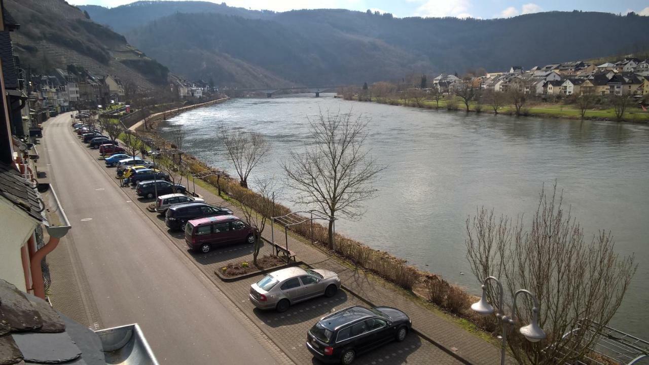 Mosel Ausblick Apartment Zell an der Mosel Exterior foto